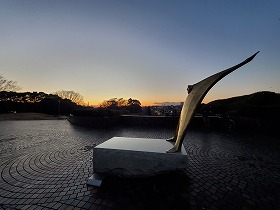 彫刻の広場夕焼け